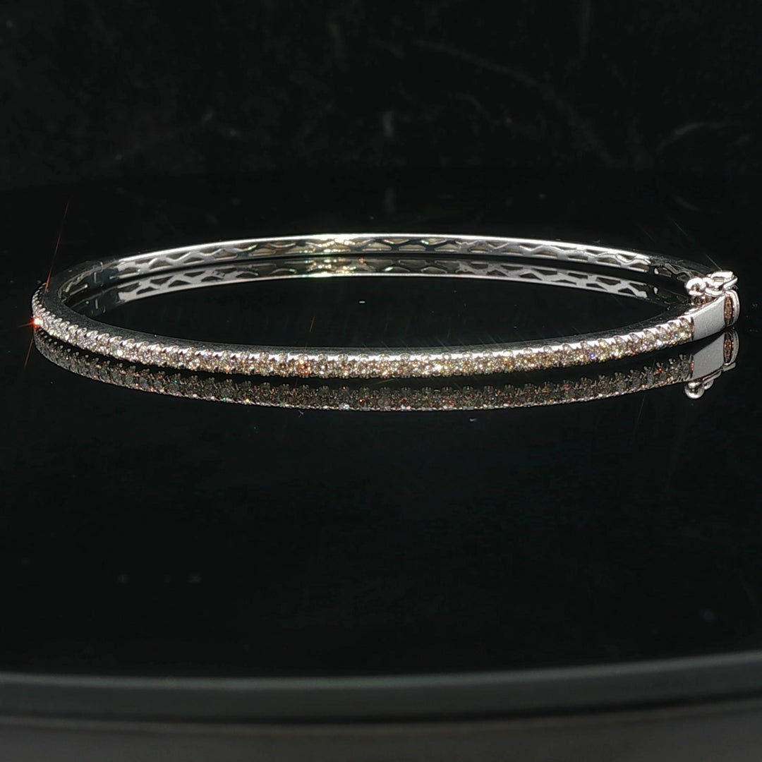 14k White Gold and Diamond 7.5g Bangle Bracelet 6.75"