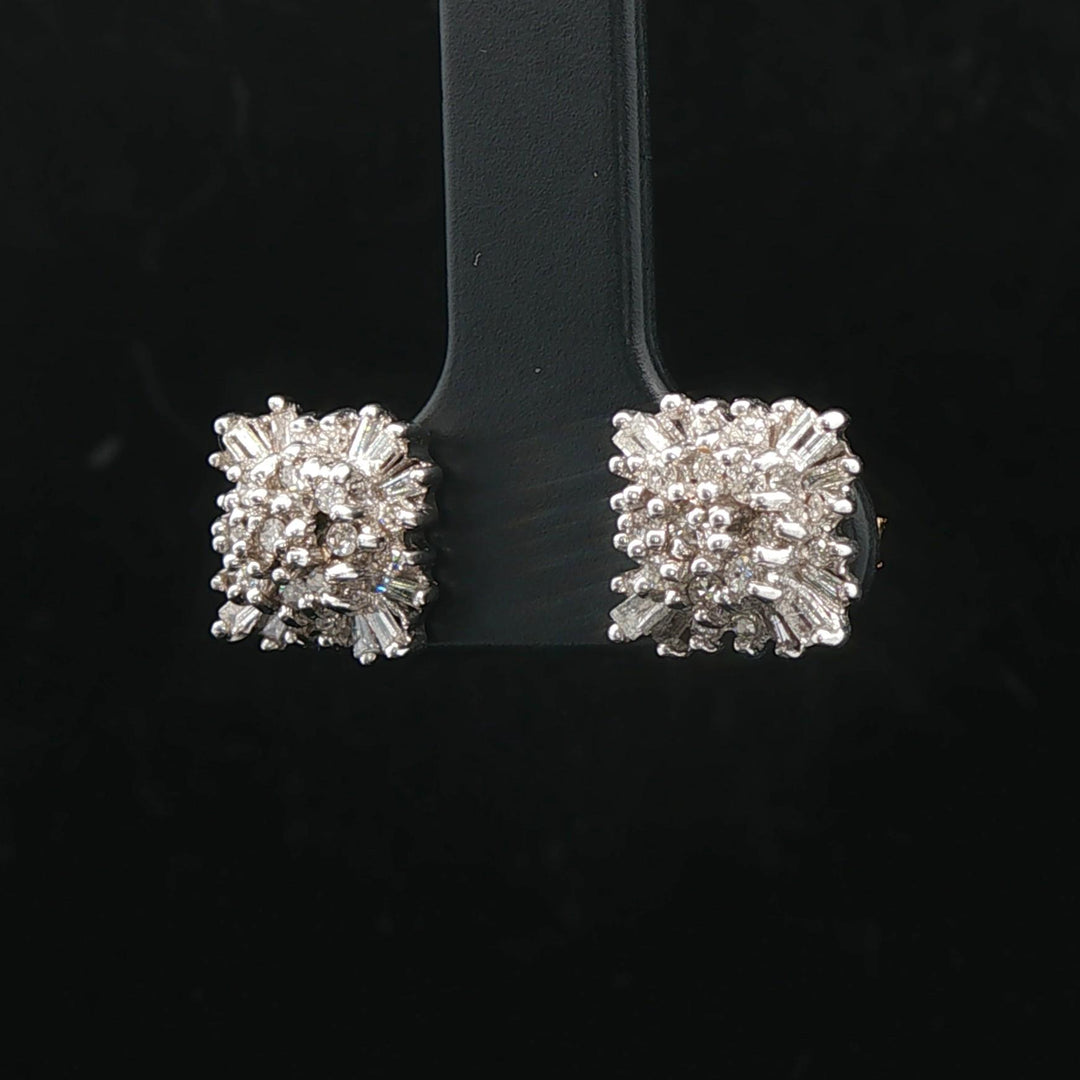 14k White and Yellow Gold 1cttw Diamond Vintage Square Cluster Stud Earrings