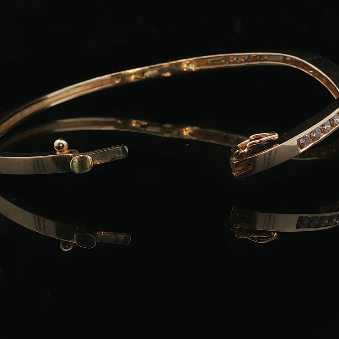 14k Yellow Gold and 1cttw Diamond Solid V Bangle Bracelet 6.5"