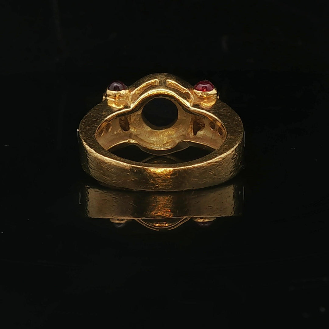 18k Yellow Gold 13g Cabochon Sapphire Ruby and Diamond Vintage Ring Size 6