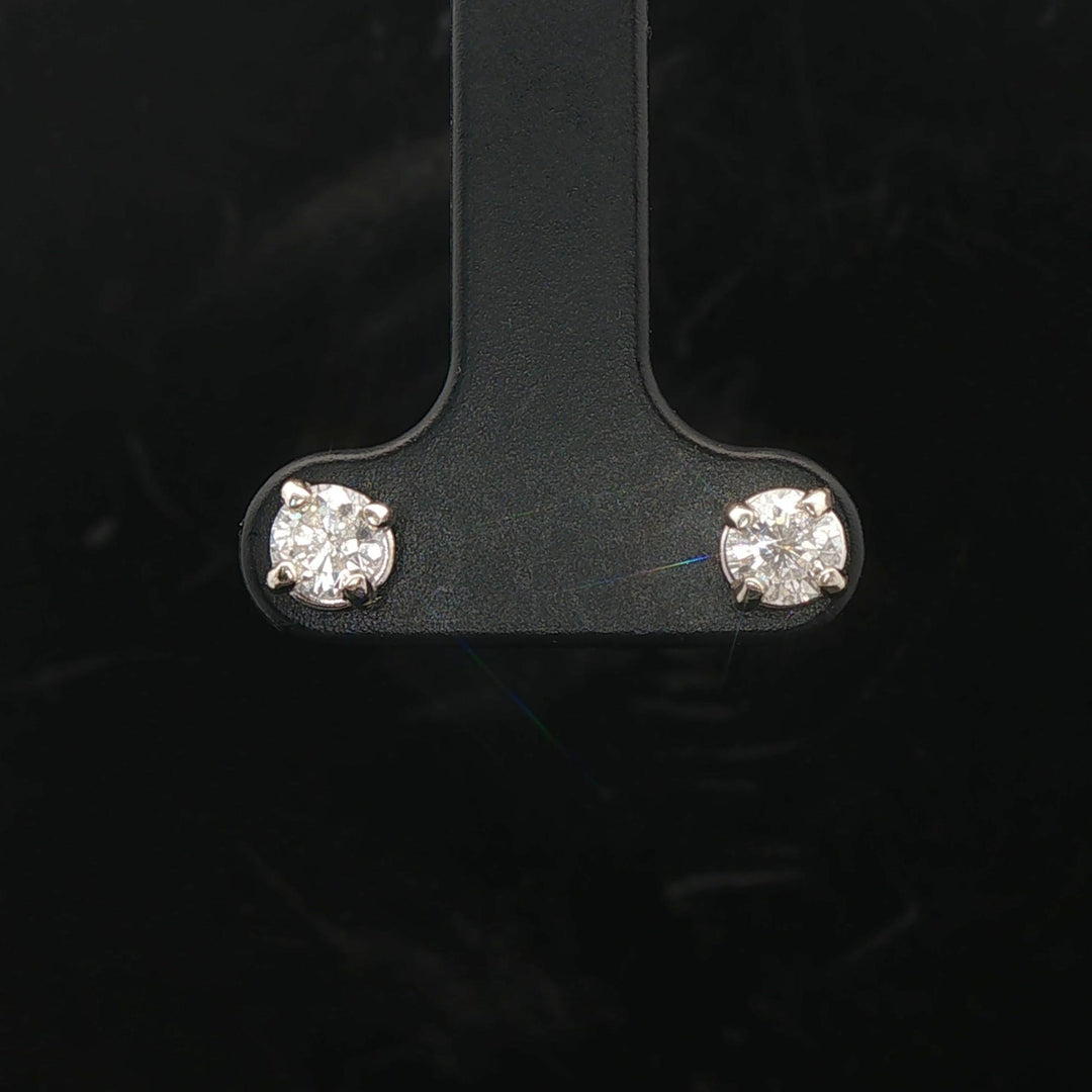 14k White Gold and 0.60cttw Diamond Stud Earrings