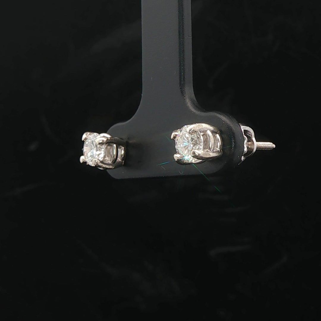 14k White Gold and 0.60cttw Diamond Stud Earrings