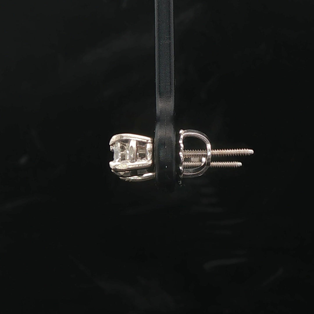 14k White Gold and 0.60cttw Diamond Stud Earrings
