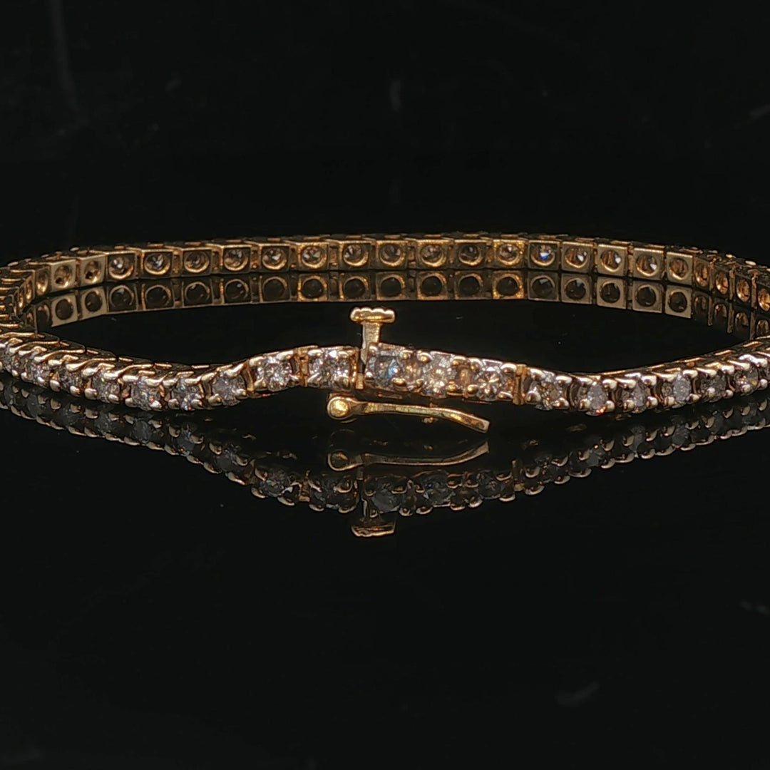 14k Yellow Gold and 2.5cttw Diamond Vintage Tennis Bracelet 7"