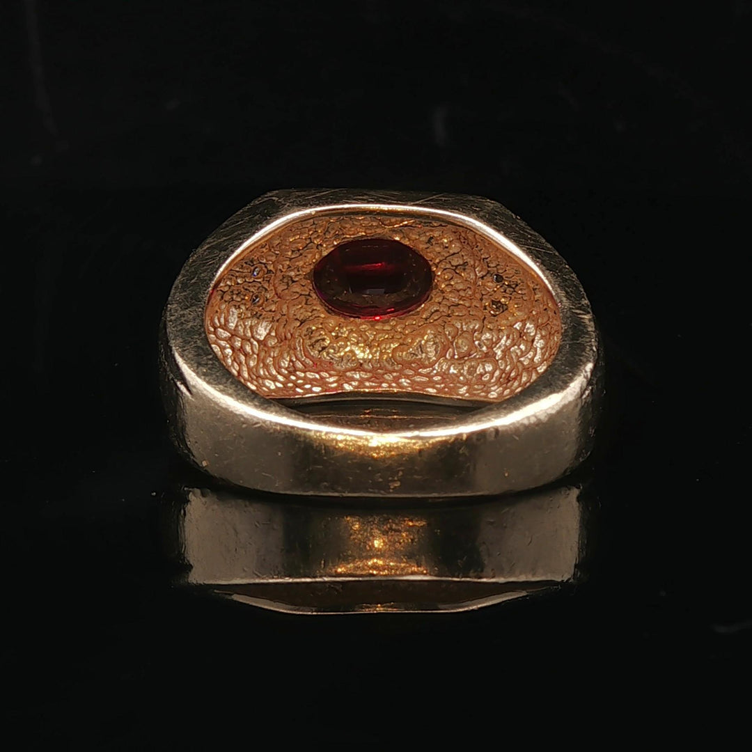 14k Yellow Gold Ruby and Diamond 10.4g Men's Retro Ring Size 7.75
