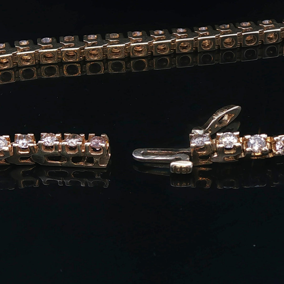 14k Yellow Gold and 4.5cttw Diamond Vintage Ladies Tennis Bracelet 7"
