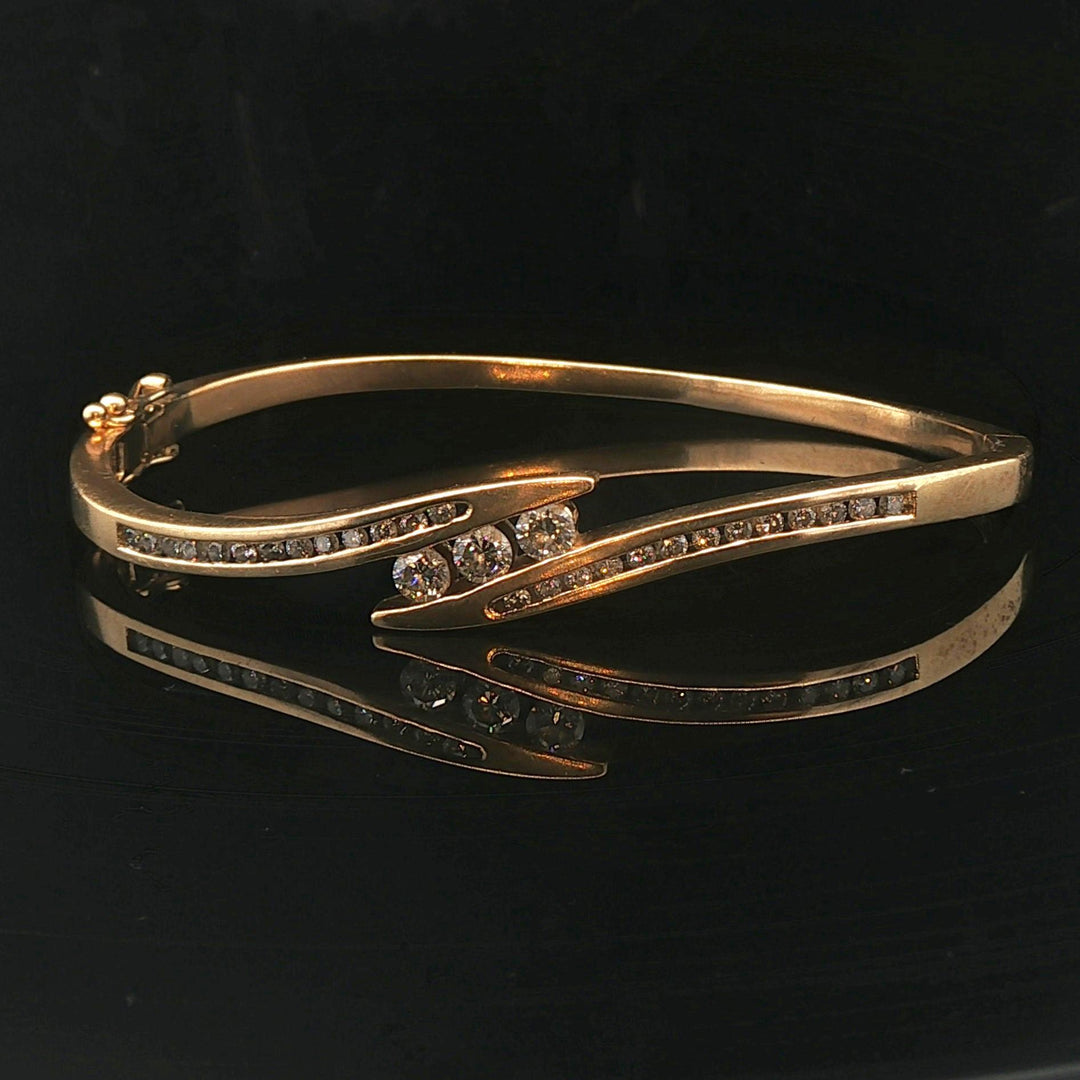 14k Yellow Gold 16.7g and 1cttw Diamond Vintage Bypass Bangle Bracelet 6.75"