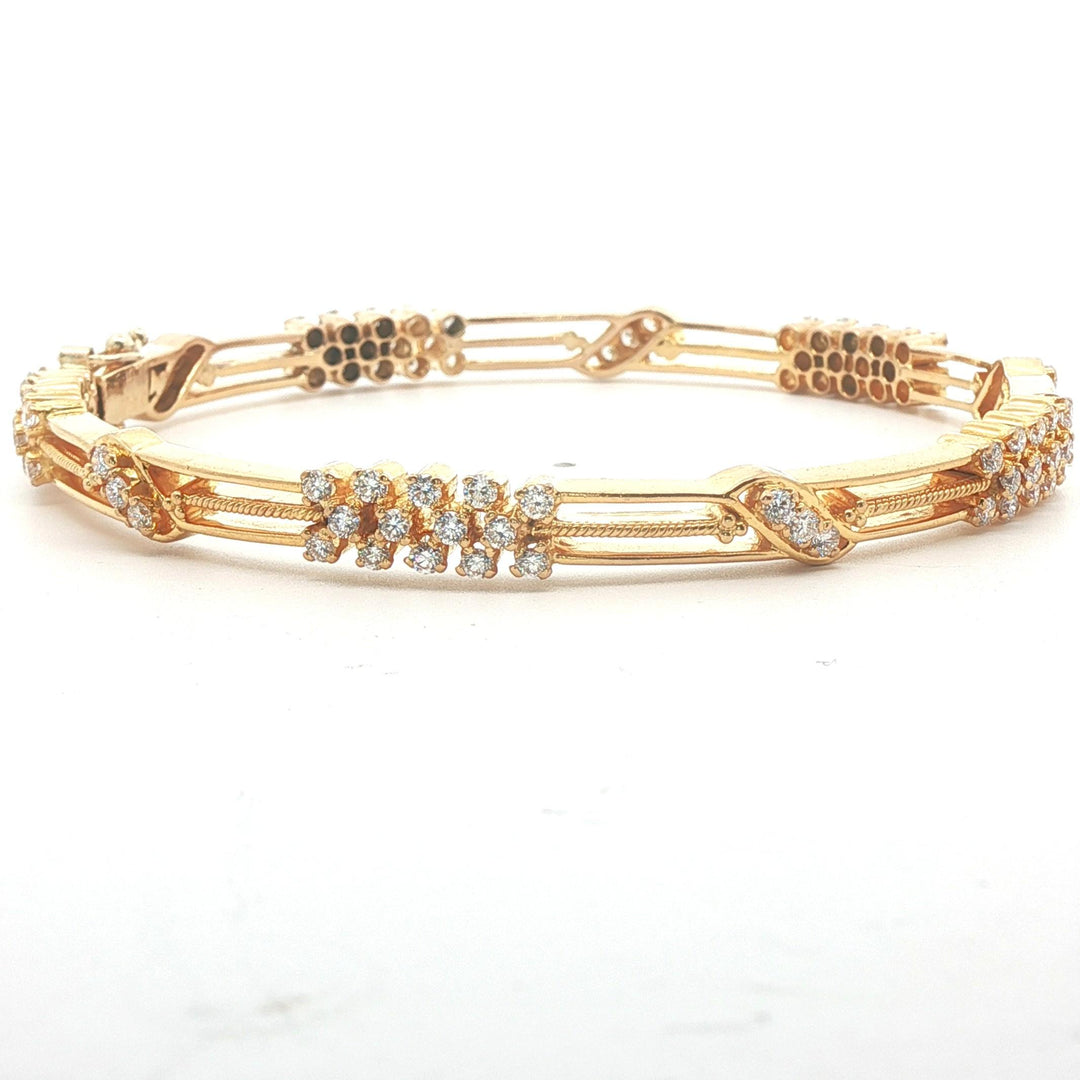 18k Yellow Gold and 4.66cttw Diamond Solid Heavy 25.7g Bangle Bracelet 7.25"