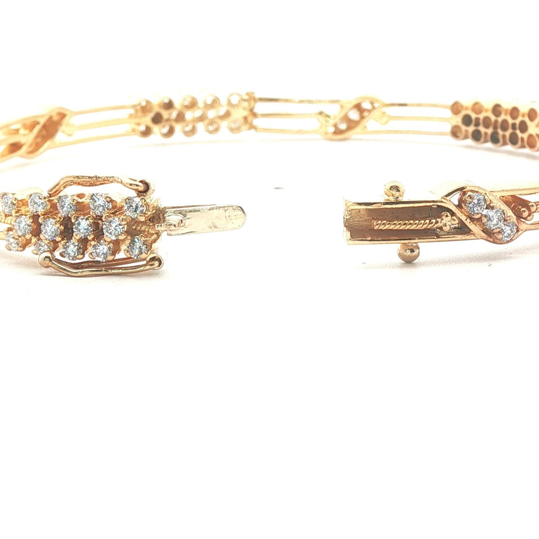 18k Yellow Gold and 4.66cttw Diamond Solid Heavy 25.7g Bangle Bracelet 7.25"