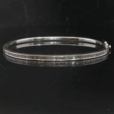 18k White Gold and 0.88cttw Baguette Diamonds Bangle Bracelet 6.5"