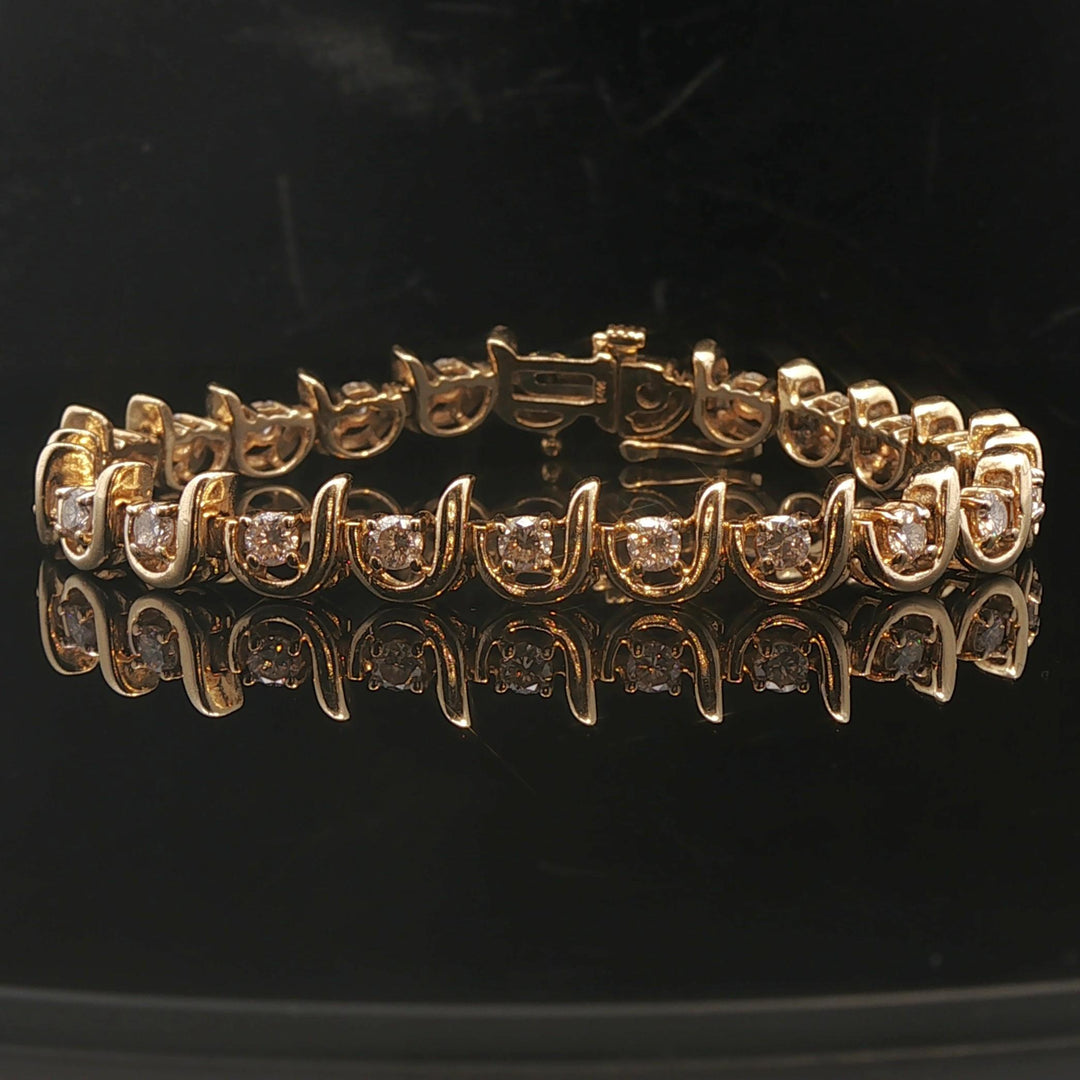 14k Yellow Gold and 2cttw Diamond Vintage C Link Tennis Bracelet 7"