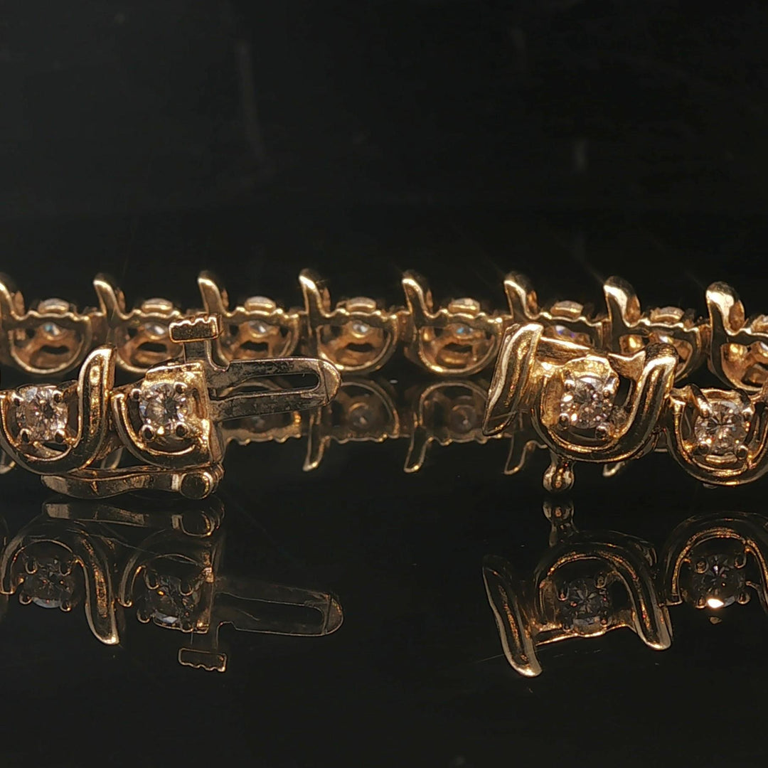 14k Yellow Gold and 2cttw Diamond Vintage C Link Tennis Bracelet 7"