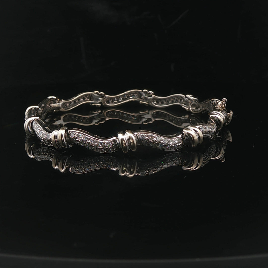 18k White Gold and 1.5cttw Diamond Curved Bar Link Bracelet 7"