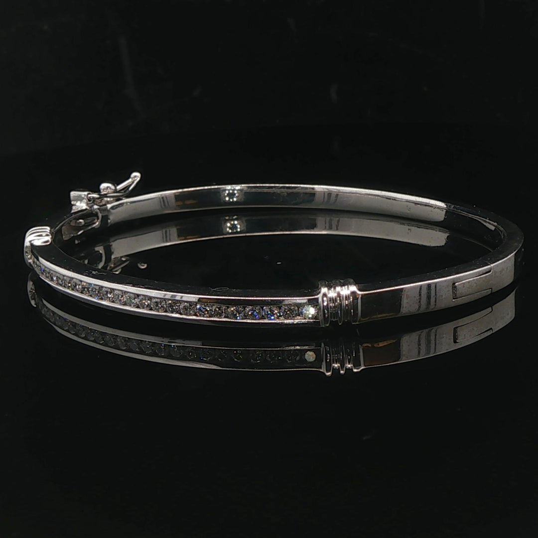 14k White Gold and 0.50cttw Diamond 18.6g Solid Bangle Bracelet 6.75"
