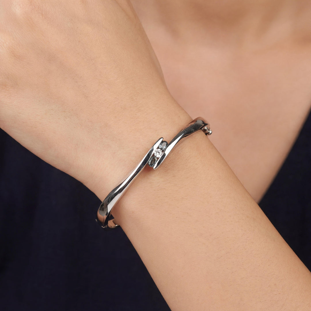 14k White Gold Iolite and Diamond 18.3g Solid Bypass Bangle Bracelet 6.75"