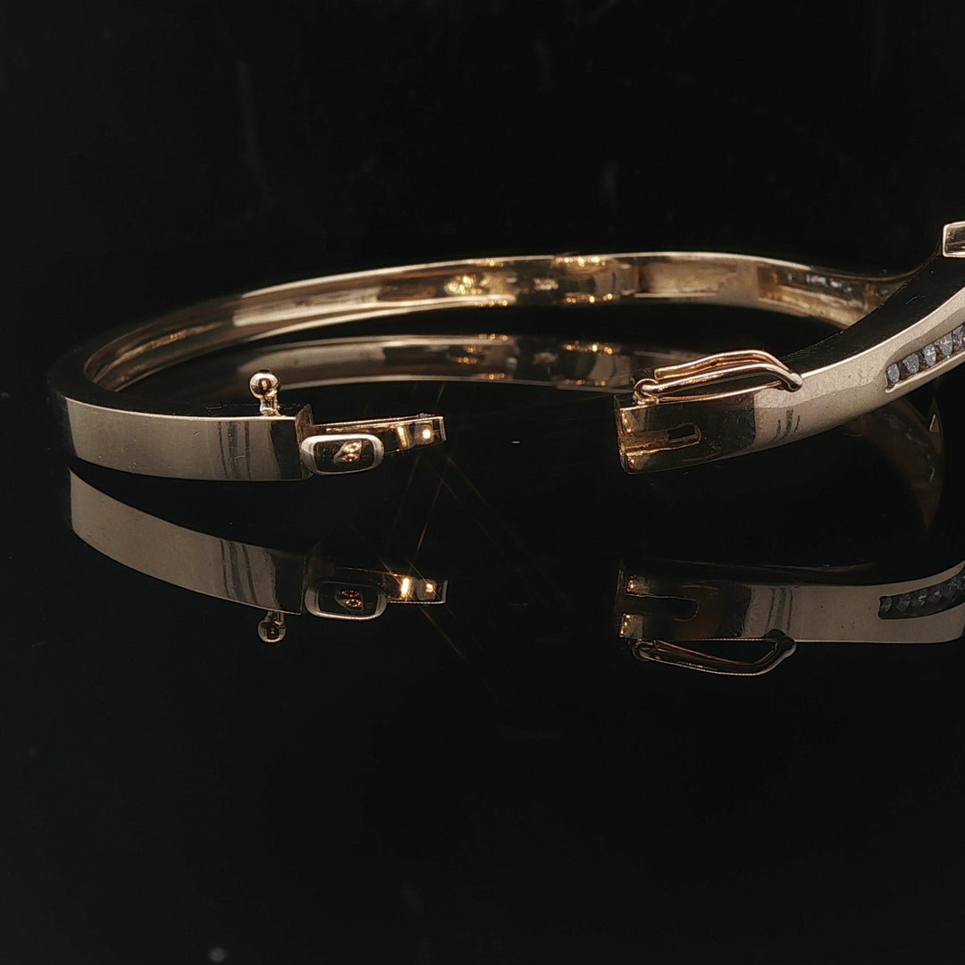 14k Yellow Gold 21g and 1.5cttw Diamond Vintage Bypass Bangle Bracelet 6.75"