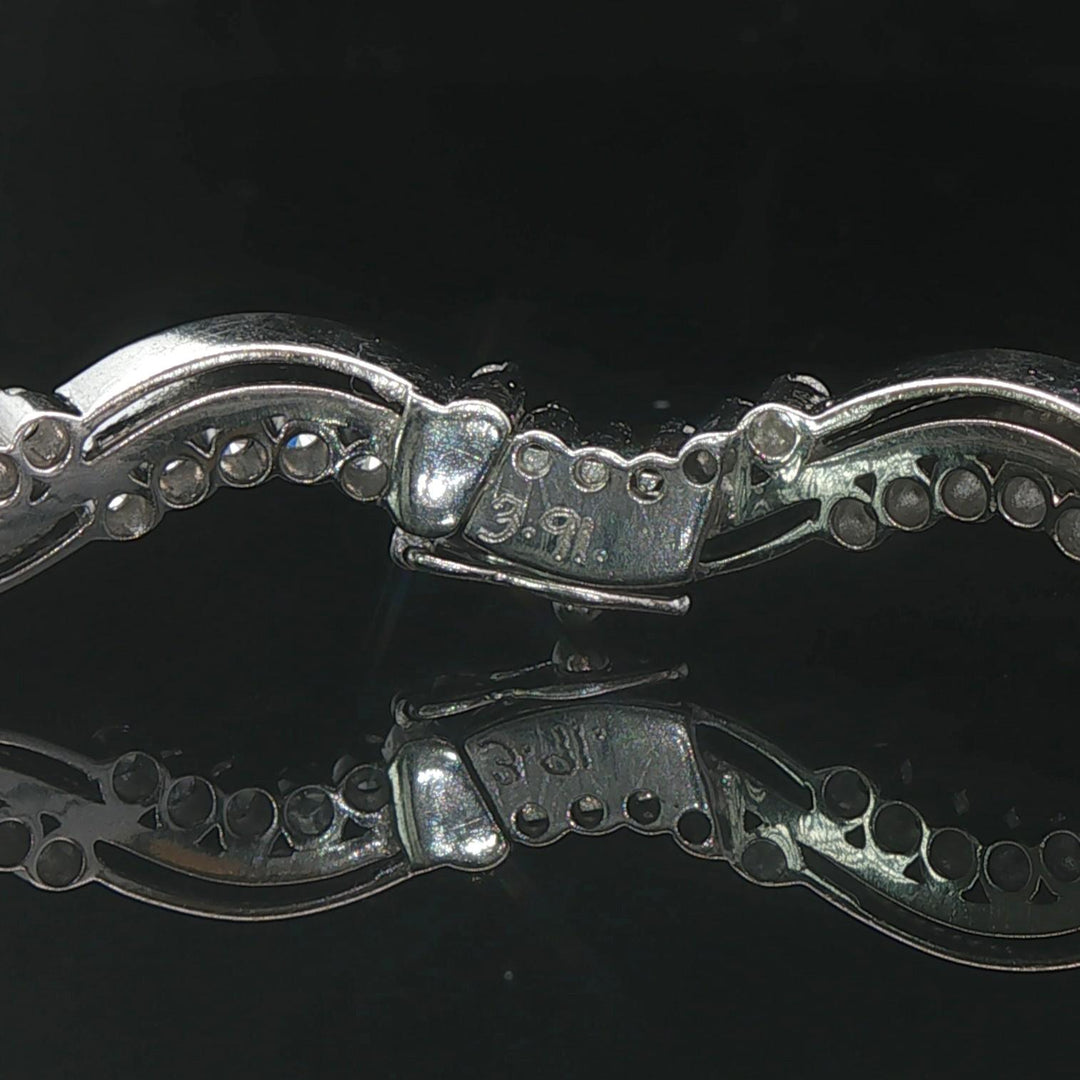 18k White Gold and 2.7cttw Diamond Heavy 25.7g Wave Bangle Bracelet 7"