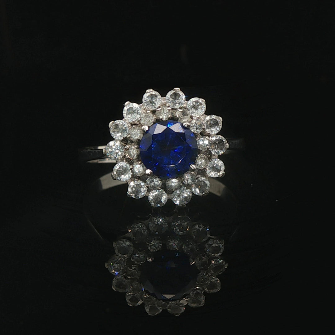 18k White Gold Ceylon Sapphire and Cubic Zirconia Halo Ring Italy Size 7.5