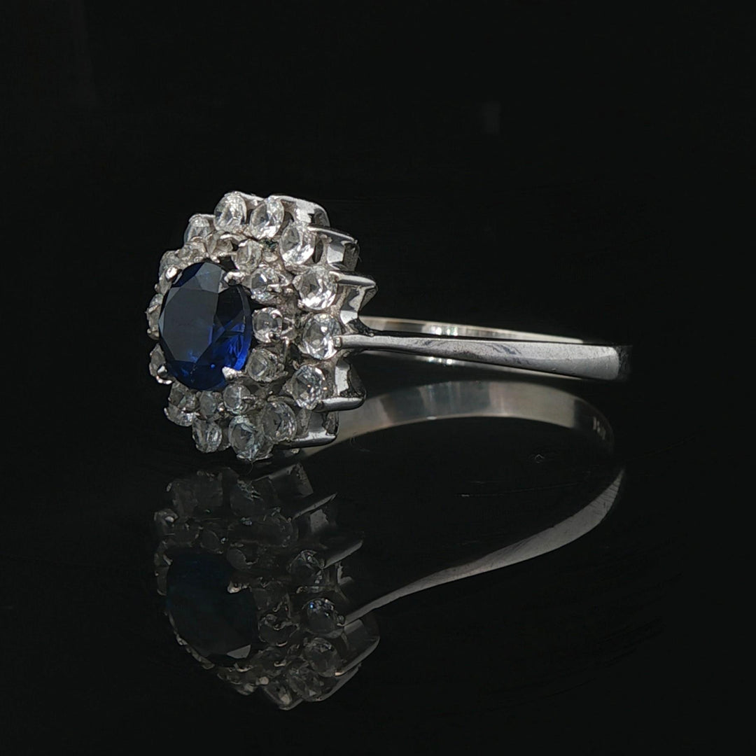 18k White Gold Ceylon Sapphire and Cubic Zirconia Halo Ring Italy Size 7.5