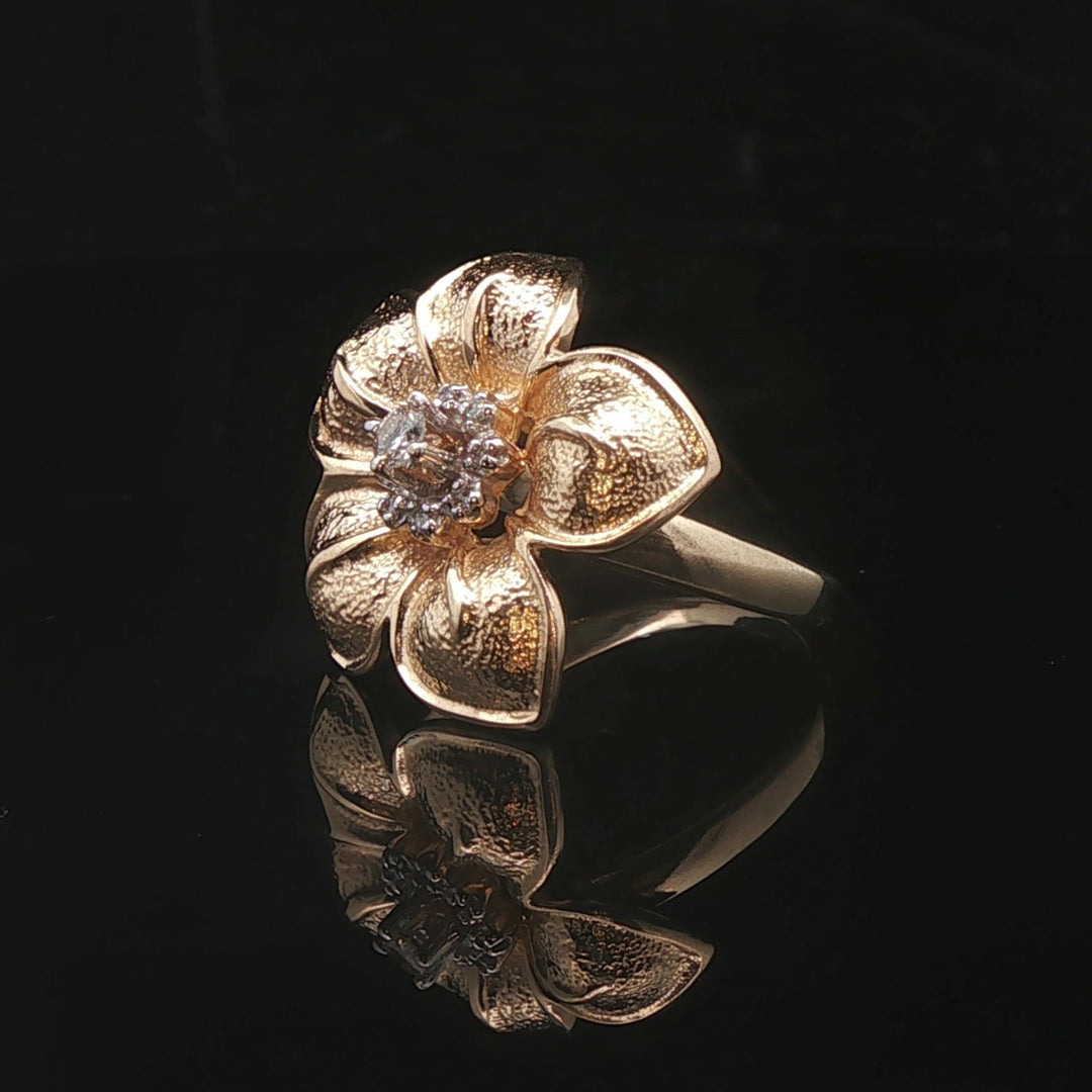 14k Yellow Gold and Diamond 5.7g Floral Ring Size 6