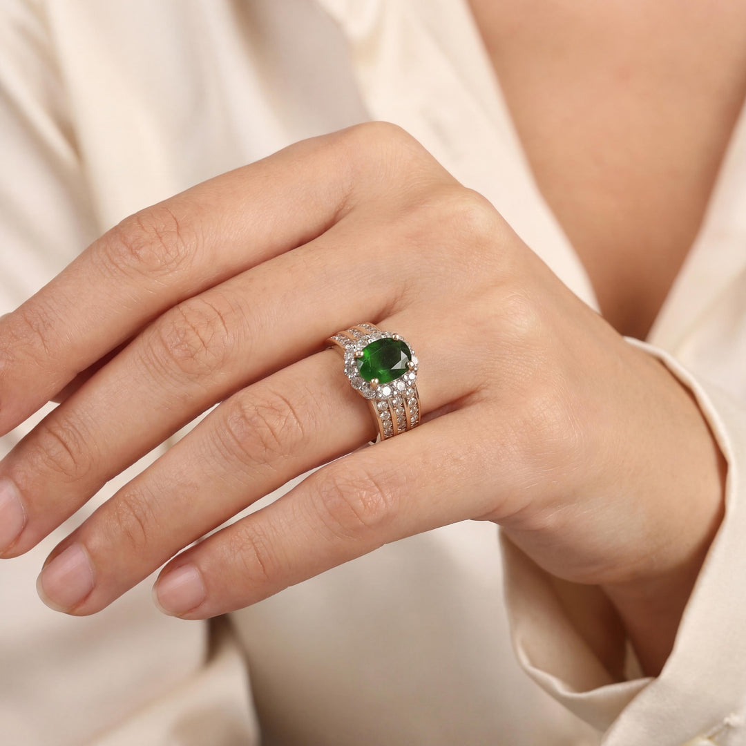 14k Yellow Gold Green Tourmaline and Diamond Vintage Halo Ring Size 6