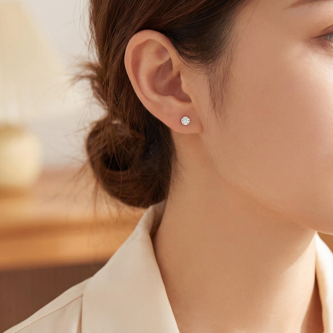 14k White Gold 1.40cttw Round Brilliant Cut Diamond Stud Earrings