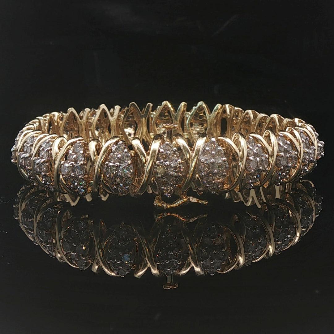 14k Yellow Gold and 2.5cttw Diamond Cluster 25.7g Fancy X Link Bracelet 7"