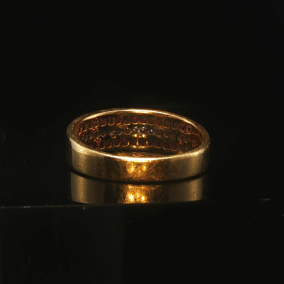 18k Yellow Gold 0.87cttw Ruby and 0.07cttw Diamond Band Ring Size 6.5