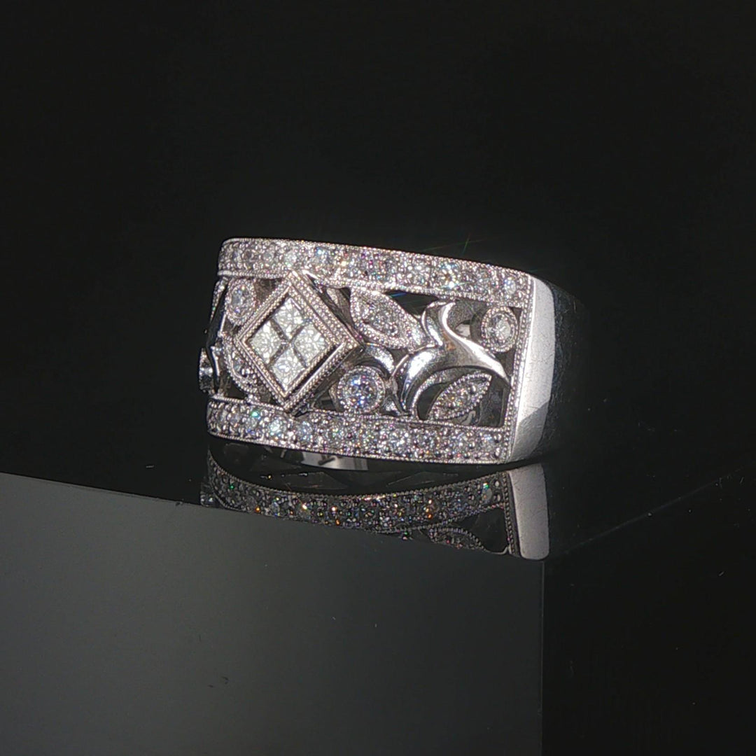 18k White Gold and 0.75cttw Diamond Vintage Floral Filigree Band Ring Size 7