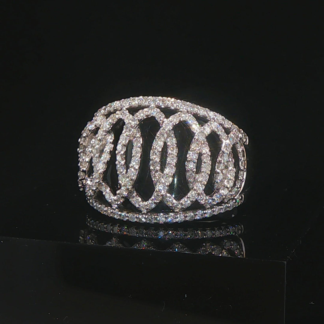 14k White Gold Onyx and 1cttw Diamond Interlocking Band Ring Size 6.5