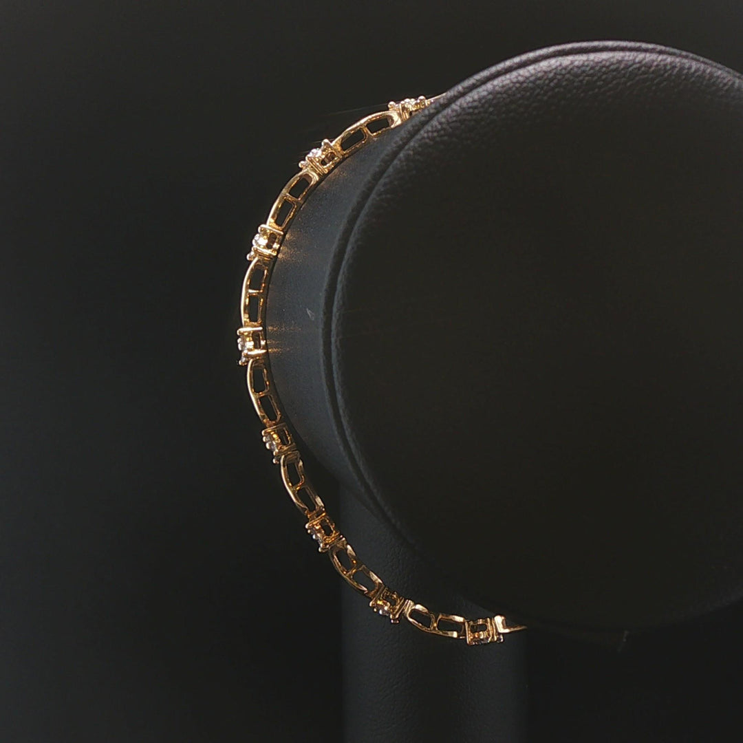 14k Yellow Gold and 1.5cttw Diamond Fancy Floral  Link Bracelet 7"