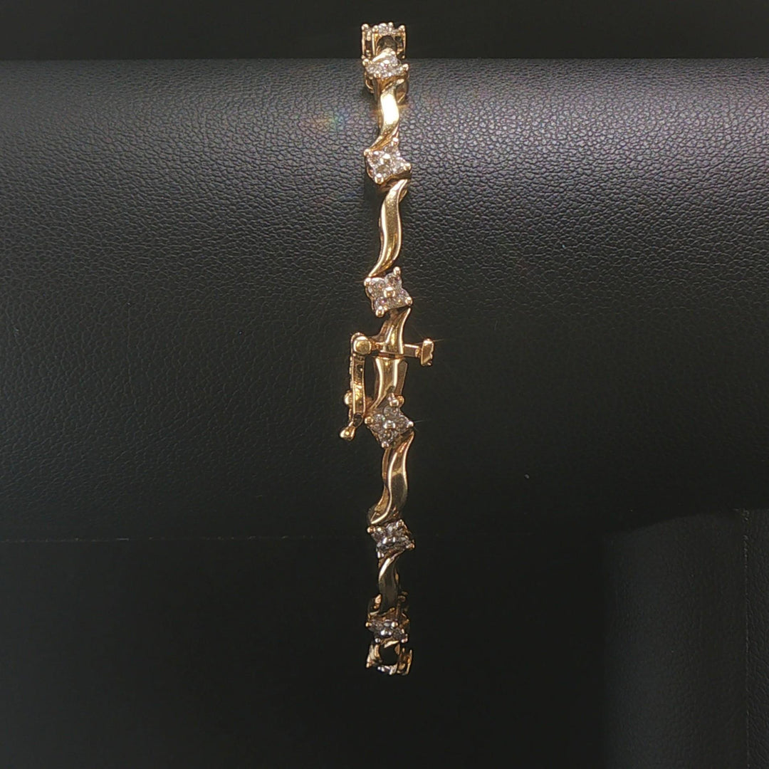 14k Yellow Gold and 1.5cttw Diamond Fancy Floral  Link Bracelet 7"