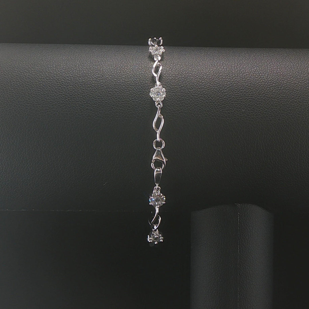 14k White Gold and 1cttw Diamond Cluster Floral Link Bracelet 7"