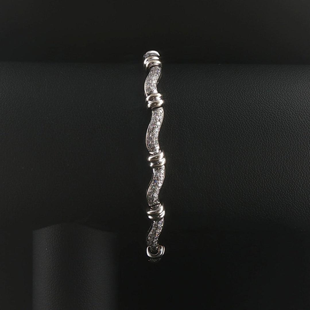 14k White Gold and 2cttw Diamond Curved Bar Link Bracelet 7"