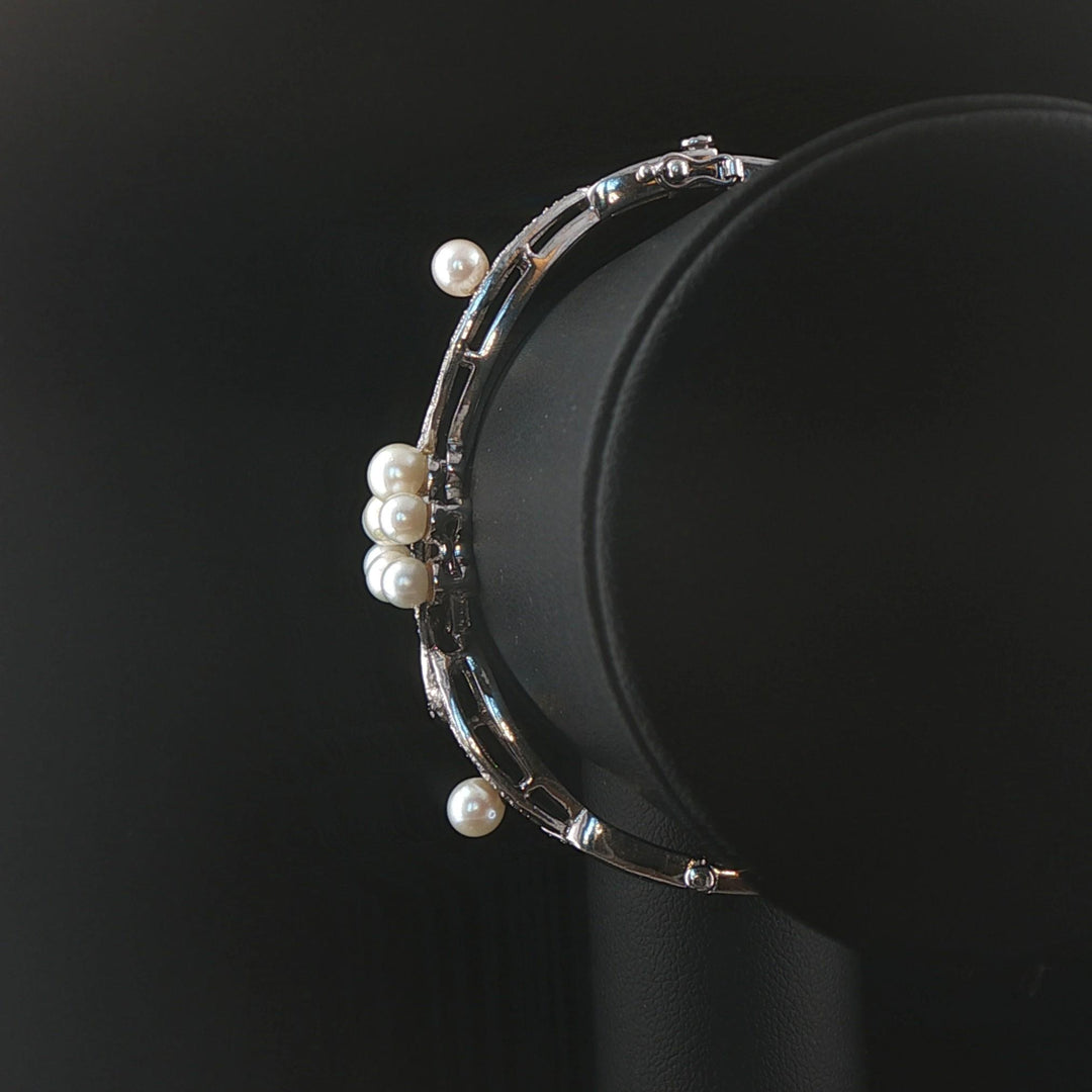 14k White Gold Blue Pearl and 0.75cttw Diamond Vintage Bangle Bracelet 6.75"