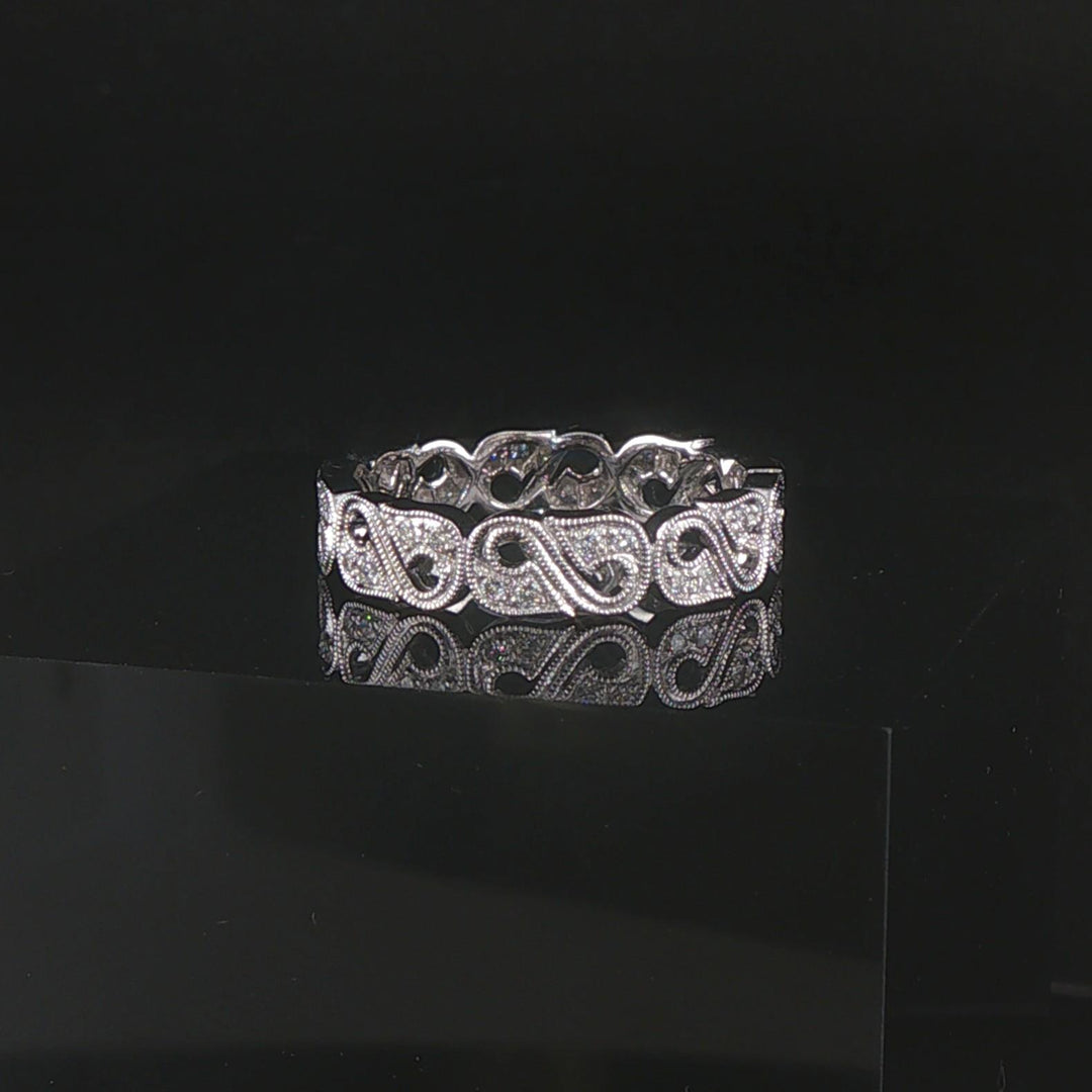18k White Gold and 0.50cttw Diamond Vintage Filigree Band Ring Size 6