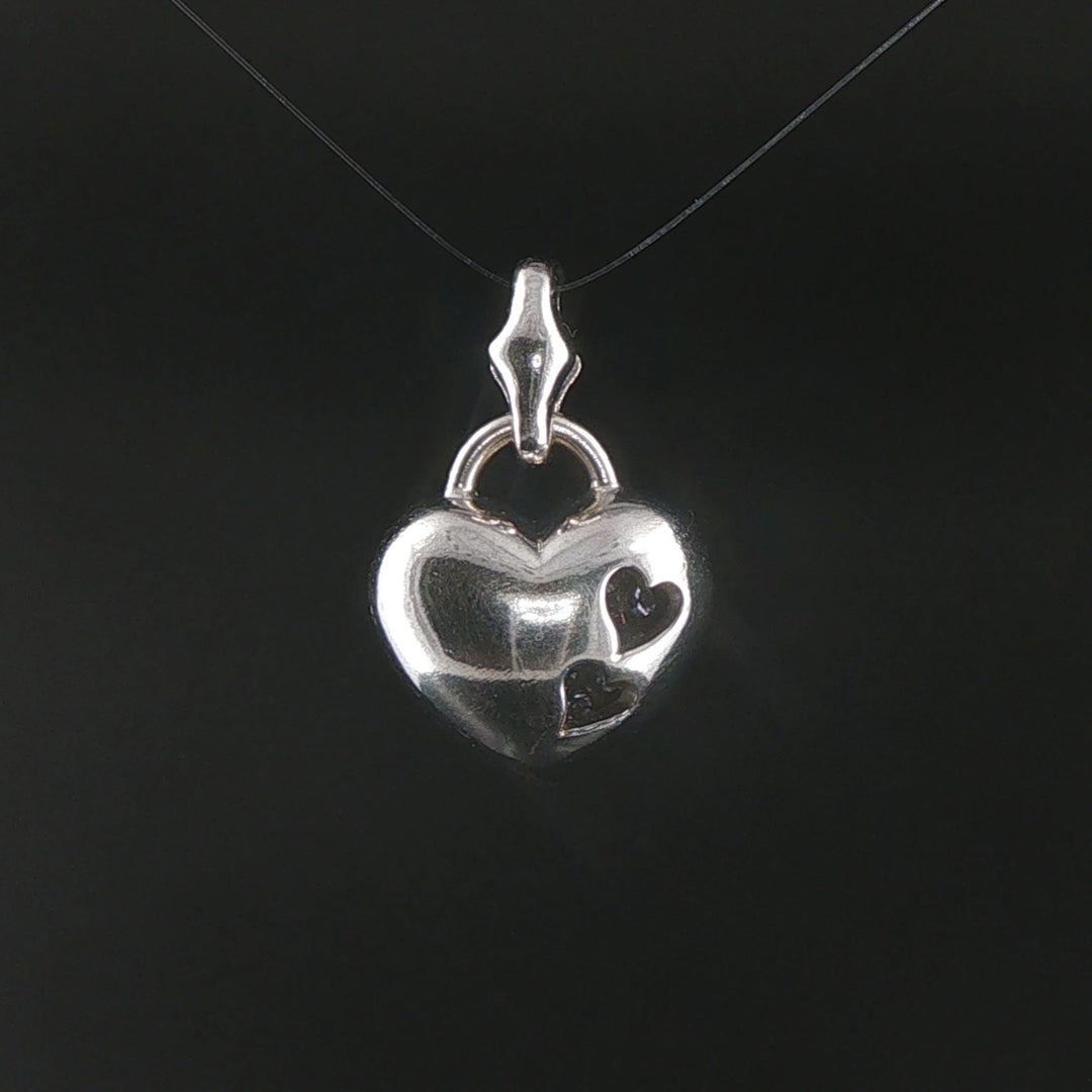 18k White Gold and 0.50cttw Diamonds Puffy Heart Pendant