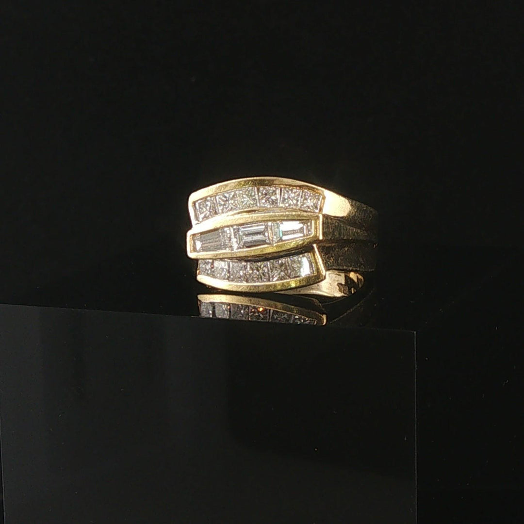 18k Yellow Gold and 1.50cttw Princess and Baguette Diamond Solid Ring Size 4