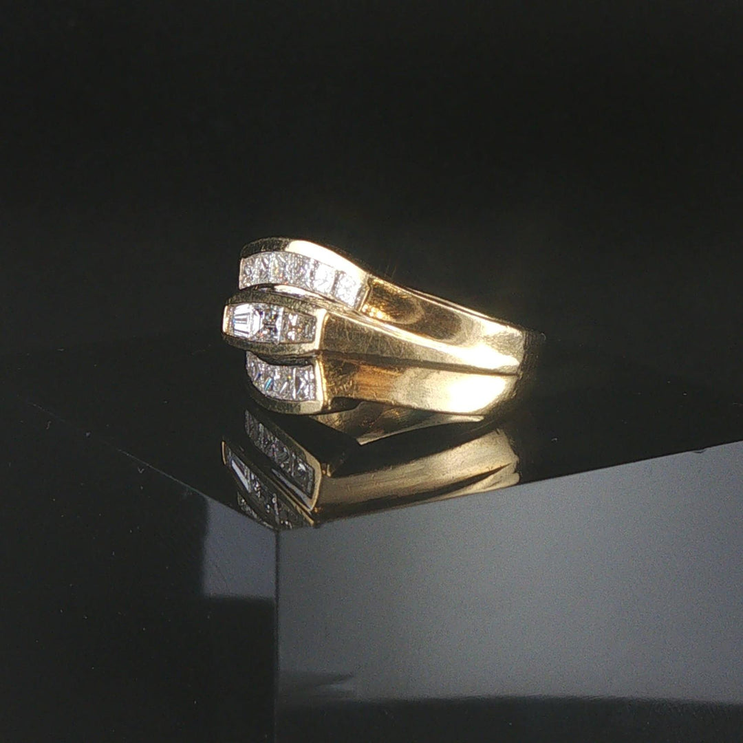 18k Yellow Gold and 1.50cttw Princess and Baguette Diamond Solid Ring Size 4