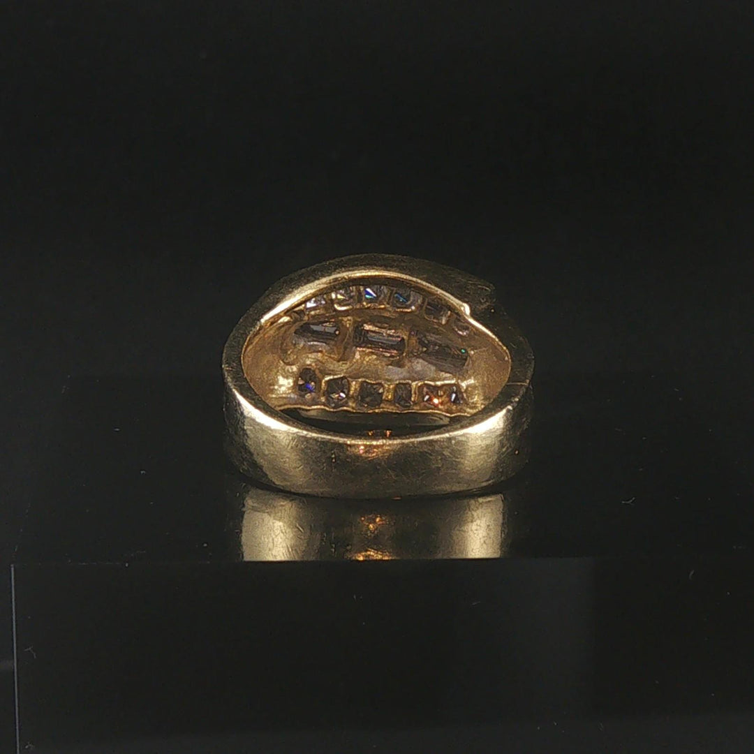 18k Yellow Gold and 1.50cttw Princess and Baguette Diamond Solid Ring Size 4
