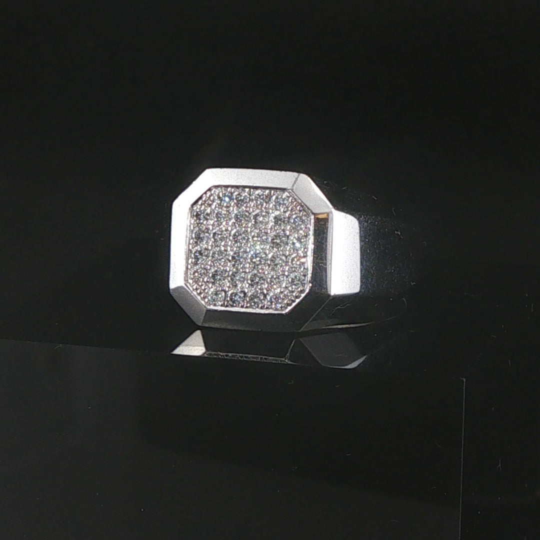 14k White Gold and 0.75cttw Pave Diamond Men's Signet Ring Size 9.75
