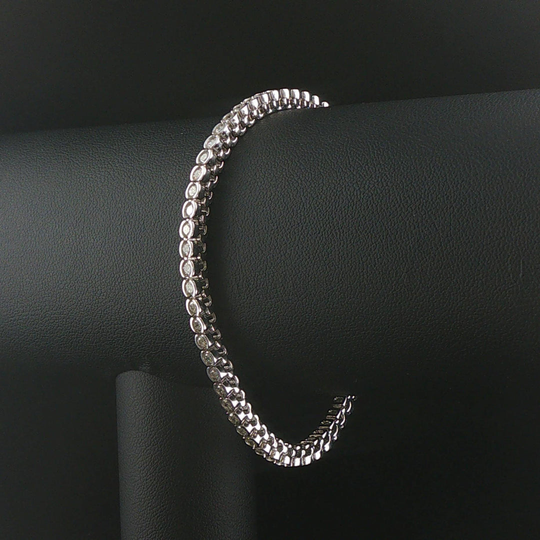 14k White Gold and 2.5cttw Bezel Set Diamond Tennis Bracelet 7.25"