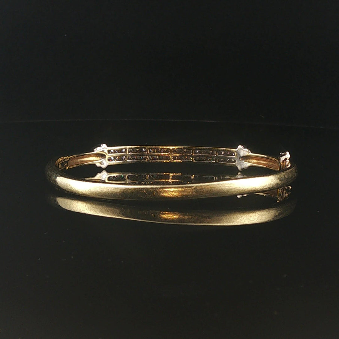18k Yellow and White Gold 2.41cttw Diamond Heavy 23.7g Bangle Bracelet 6.75"