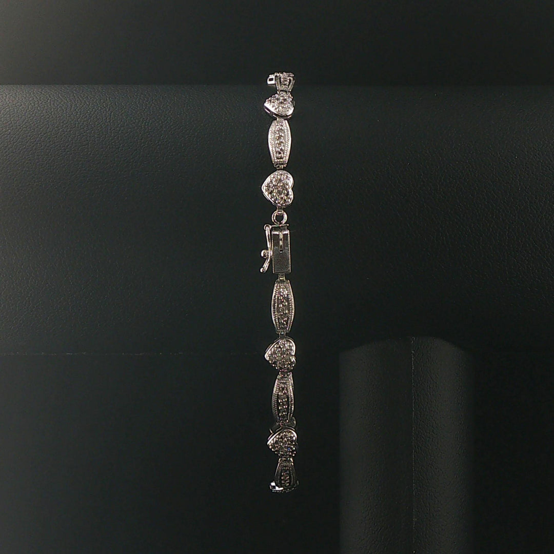 14k White Gold and 0.50cttw Diamond Fancy Heart Link Bracelet 8"
