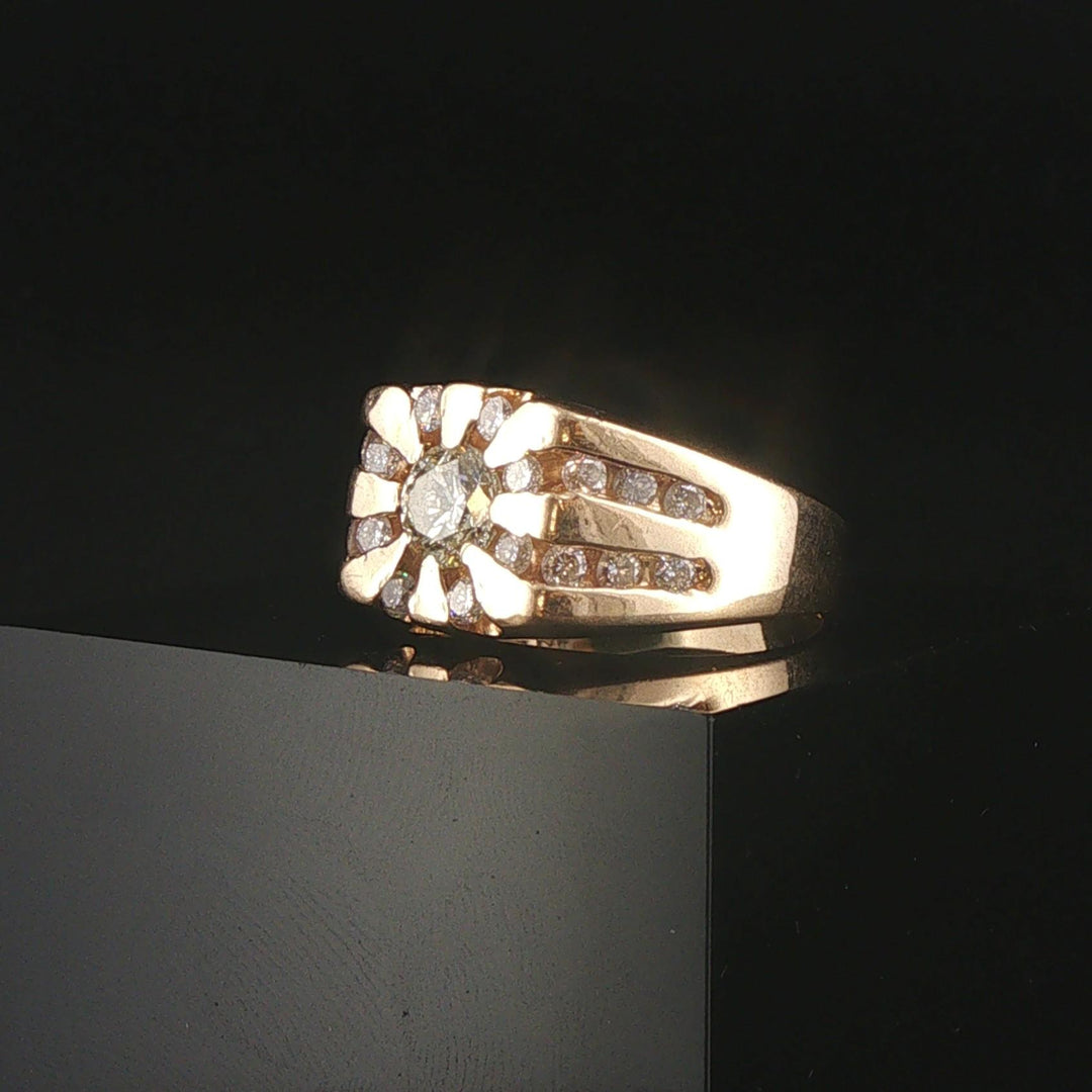 14k Yellow Gold and 1.50cttw Diamond Men's Ring Size 10.25