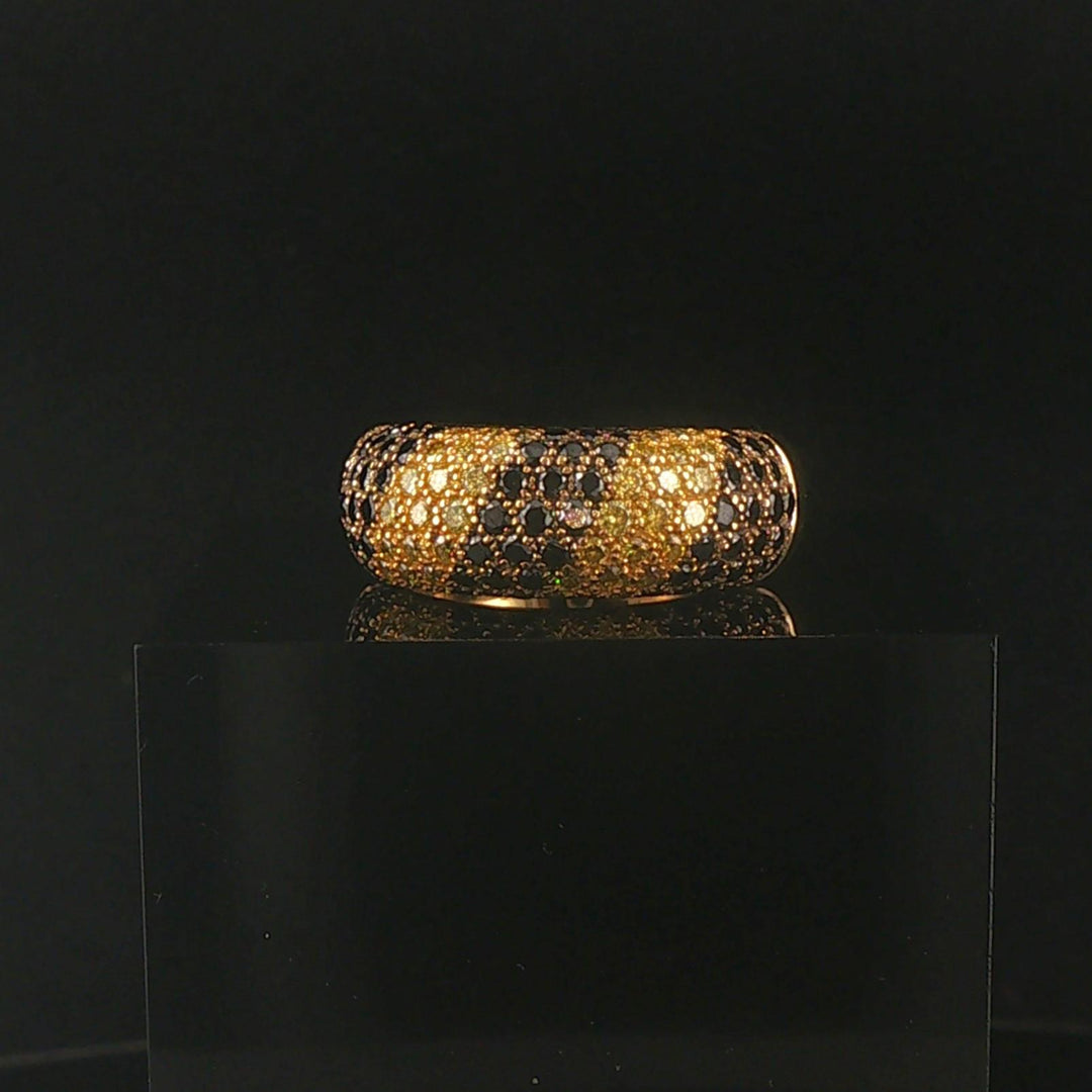 18k Yellow Gold and 1cttw Blue and Yellow Diamond Heavy Band Ring Size 7.5