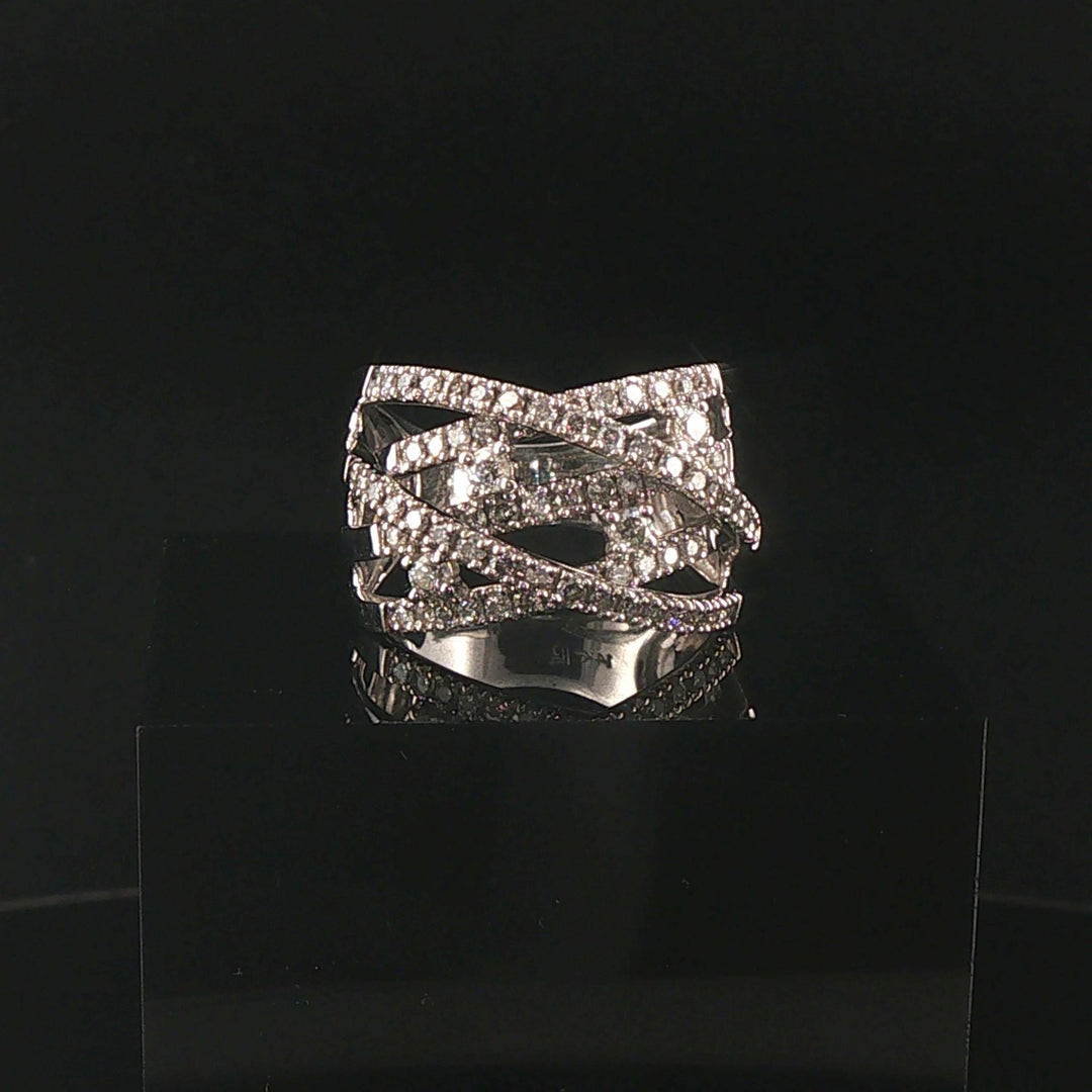 14k White Gold and 0.85cttw Diamond Crossover Band Ring Size 7.25