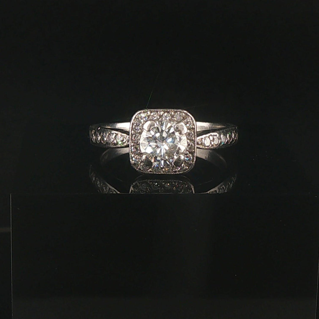 Platinum and 0.90ct Center Diamond Vintage Ring Size 8.5