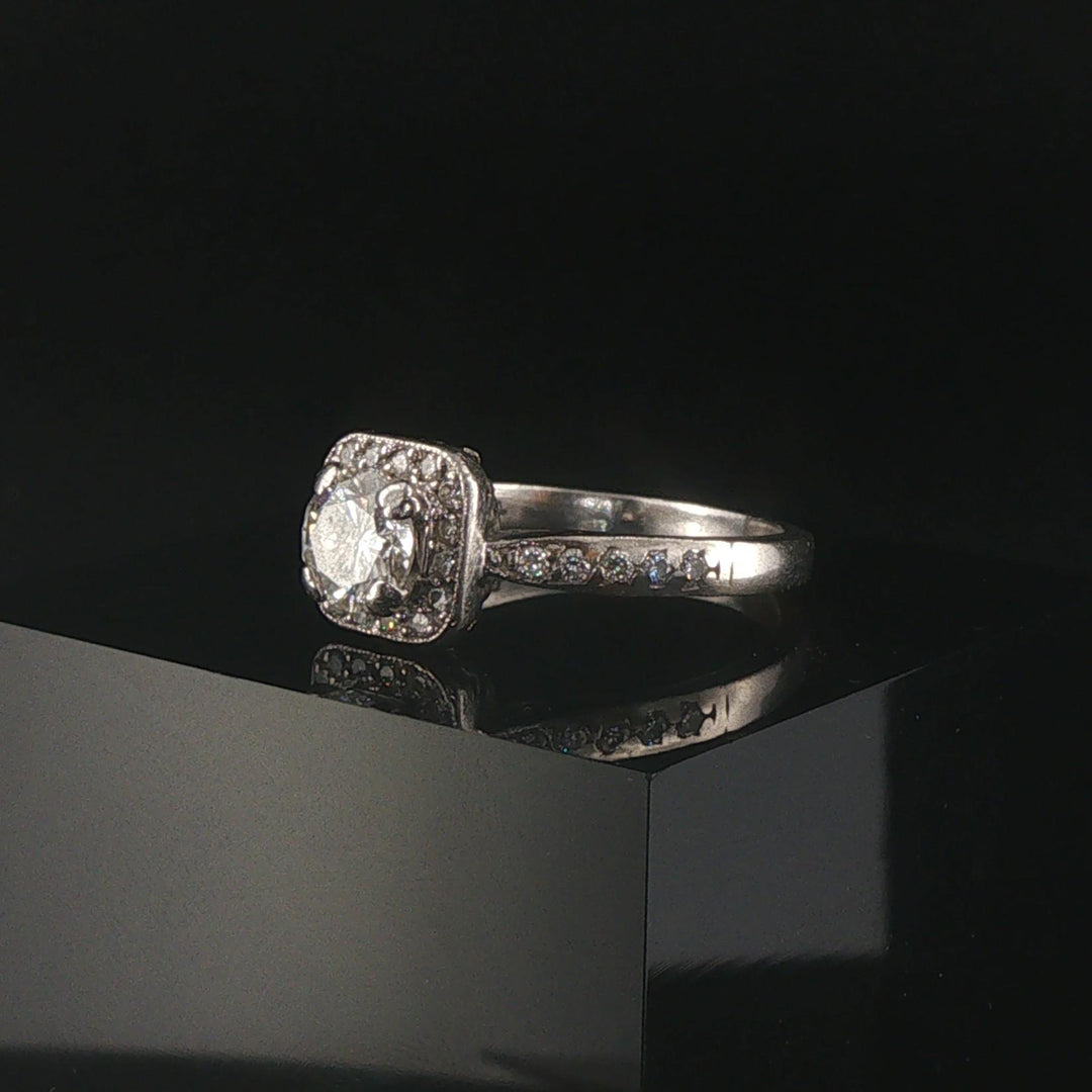 Platinum and 0.90ct Center Diamond Vintage Ring Size 8.5