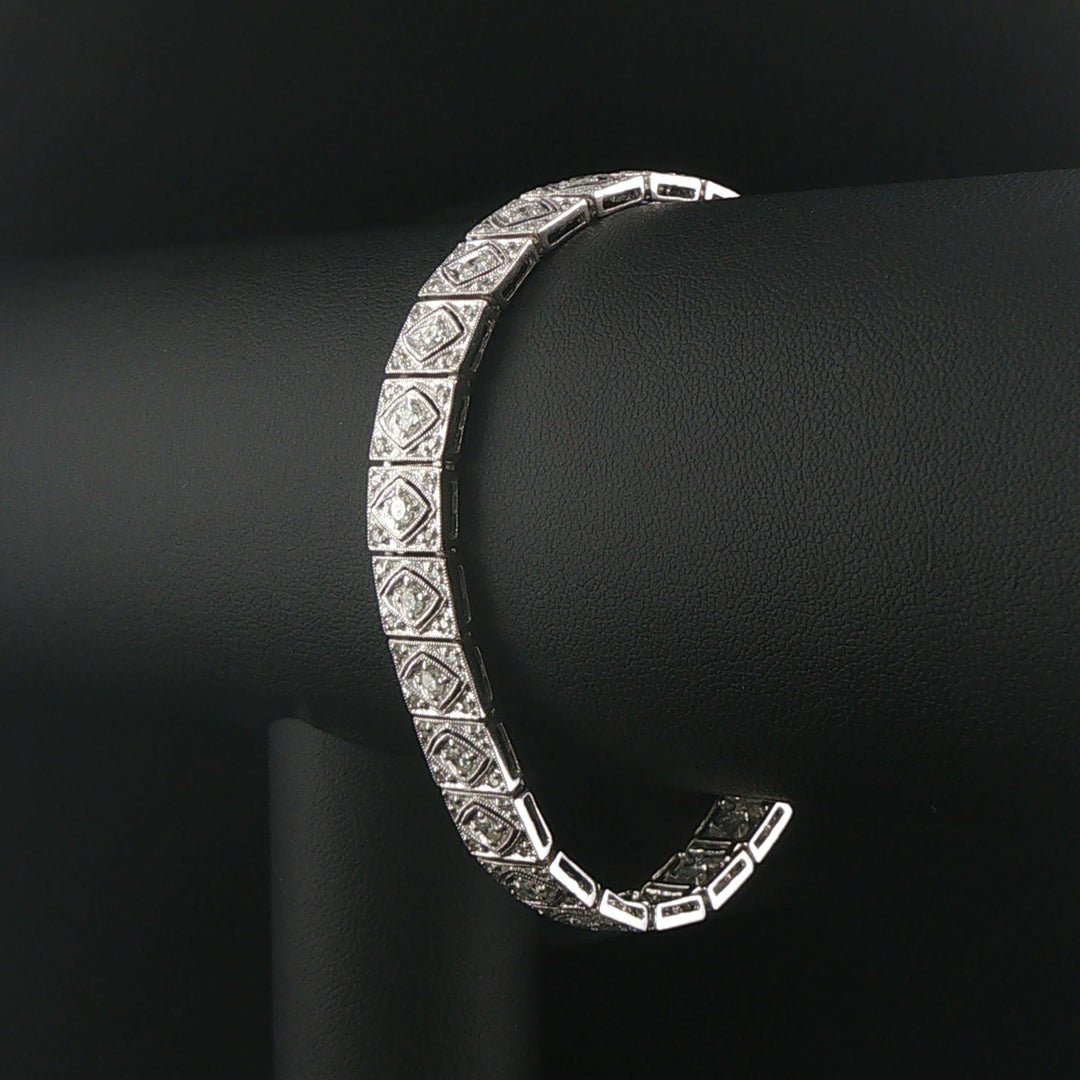 18k White Gold and 2.50cttw Diamond Vintage Intricate Panel Link Bracelet 7.25"